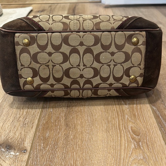 Coach Brown Classic Tote Bag - Picture 5 of 10